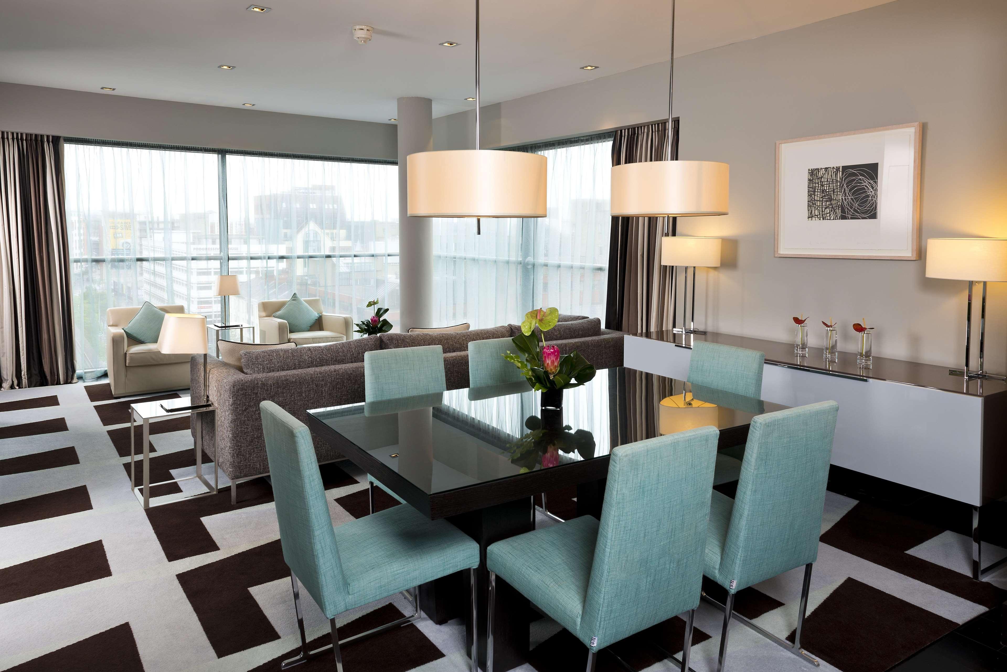 The Fitzwilliam Hotel Белфаст Екстер'єр фото A suite at the InterContinental London The O2