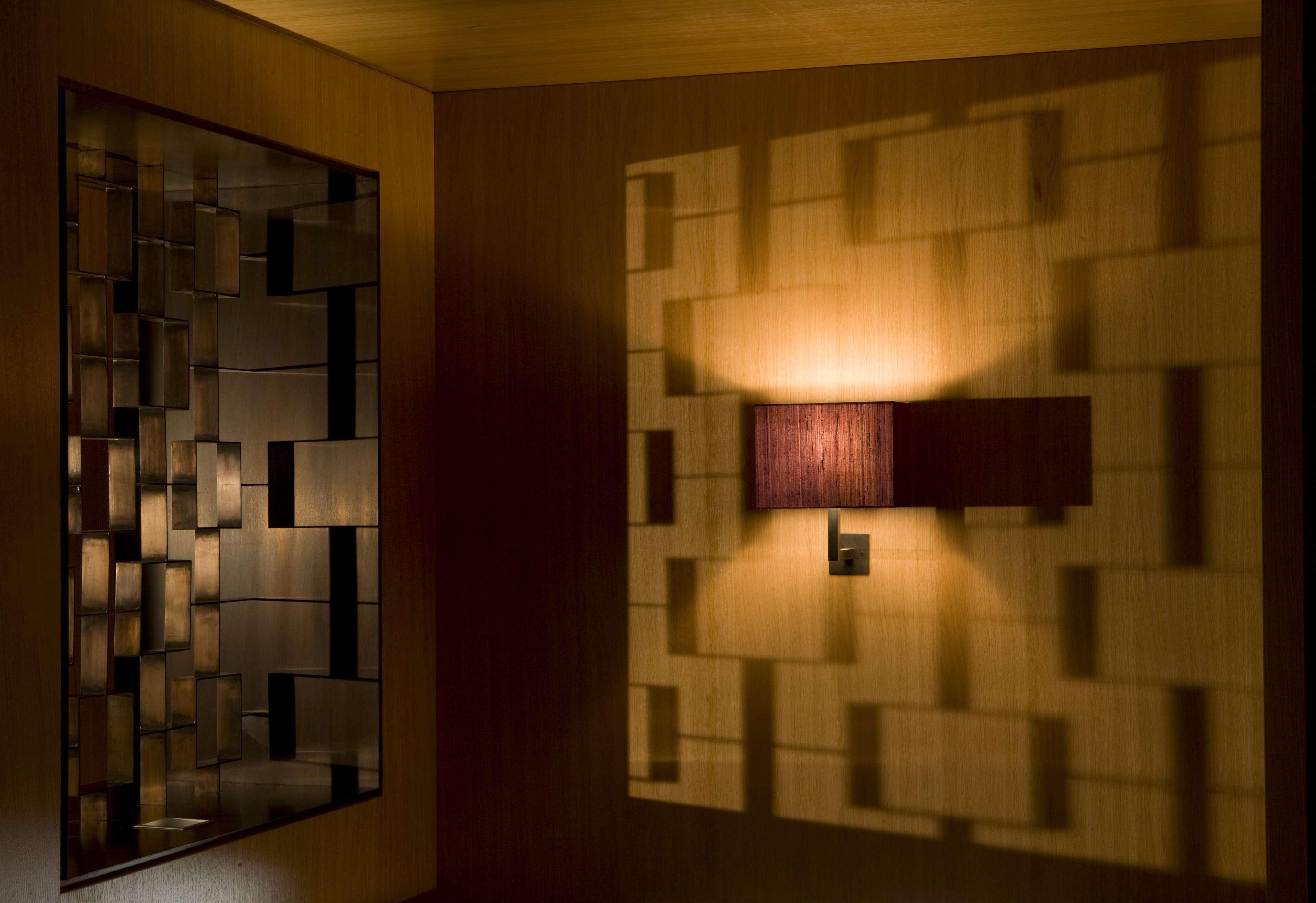 The Fitzwilliam Hotel Белфаст Екстер'єр фото A wall light