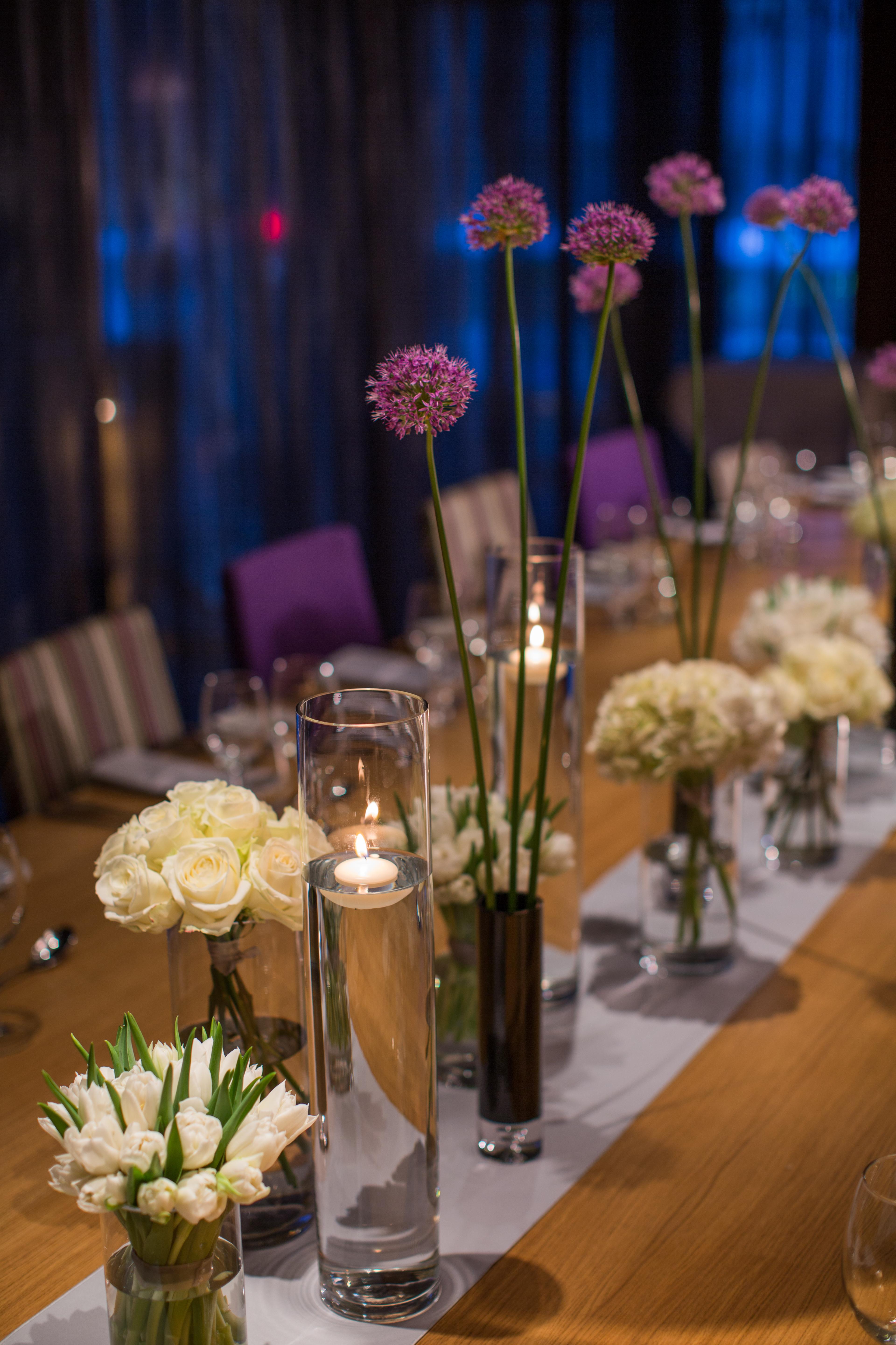 The Fitzwilliam Hotel Белфаст Екстер'єр фото A table decorated with flowers and candles